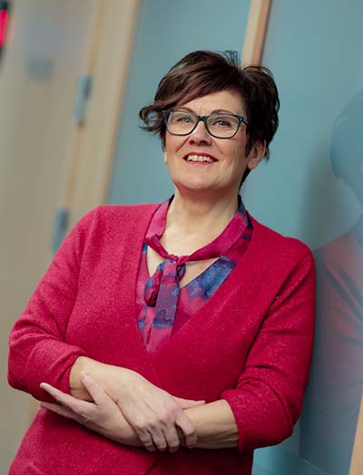 Kuvassa Elina Palomies